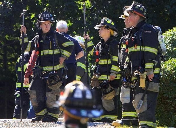 Mohegan 2nd Alarm, Maple Avenue (9/18/13)