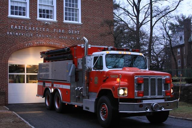 3/22/10 - A large water main break sent T10 to Eastchester FD.