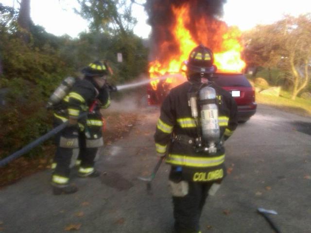 11/7/11 - E119 Members knock down a car fire on Municipal Place.