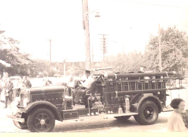 1932 Mack - Washington Engine Co. #2 (Retired 1962)